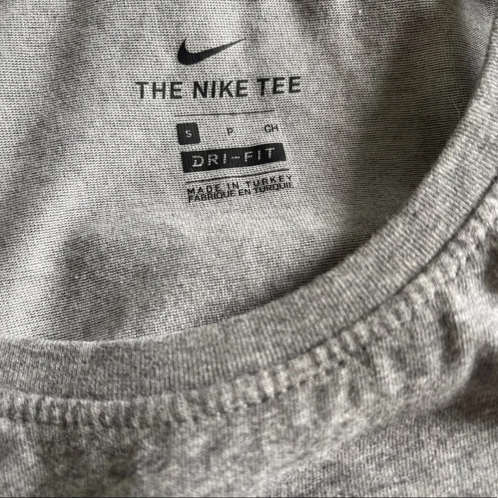 NEW Nike Yoga Dri-Fit Swoosh Grey Tank - Picture 4 of 6